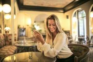 Lire la suite à propos de l’article Wifi pour restaurant, offrez une meilleure expérience à vos clients et à vos équipes