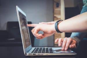 Lire la suite à propos de l’article VoIP et Fibre Optique : Comment Réduire Vos Coûts Télécom en Entreprise